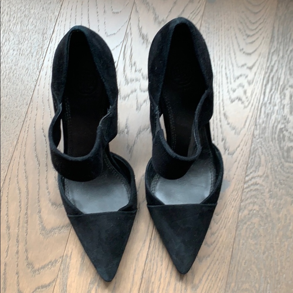 Black suede Tory Burch pumps